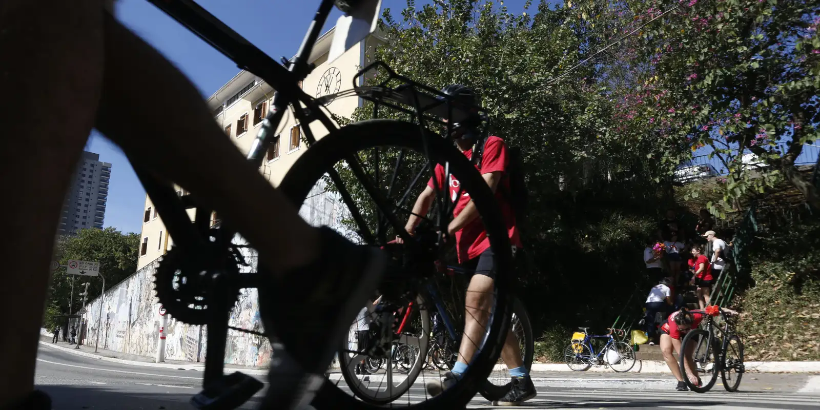 No momento, você está visualizando Produção de bicicletas convencionais cai, mas a das elétricas aumenta