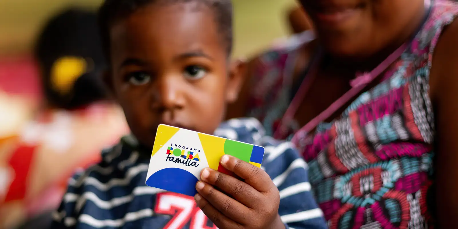 No momento, você está visualizando Caixa começa a pagar Bolsa Família de maio