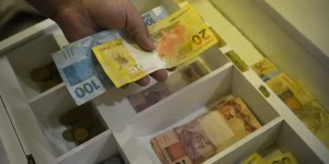 Portabilidade de consignado para CLT entre bancos começa a valer