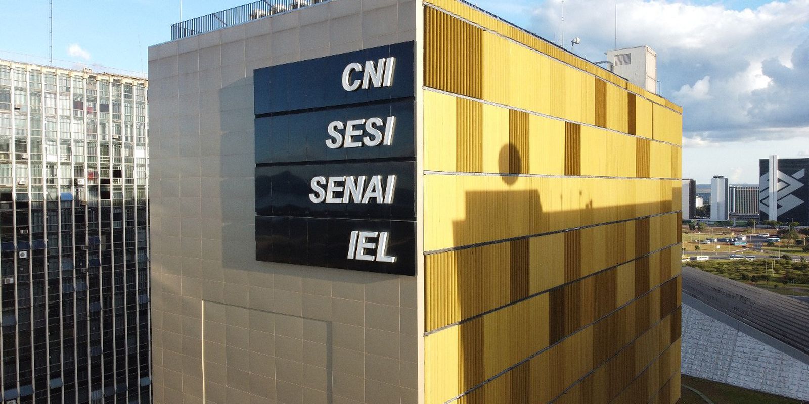 No momento, você está visualizando CNI critica fim de isenção de LCI e LCA e nova alíquota sobre fintechs
