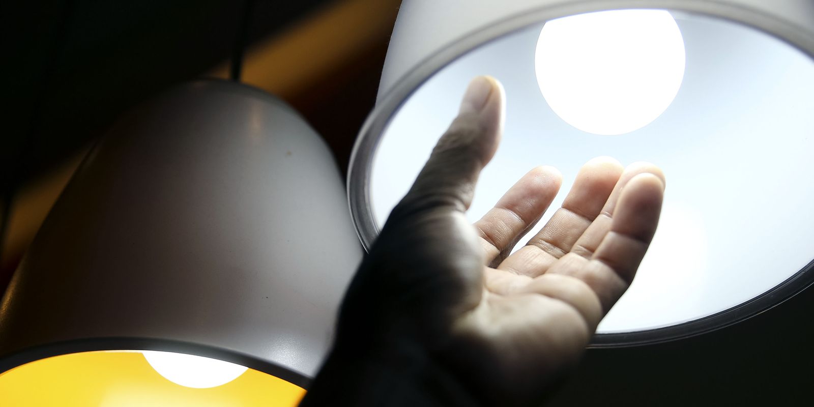 Leia mais sobre o artigo Contas de luz permanecem com bandeira tarifária vermelha em julho 