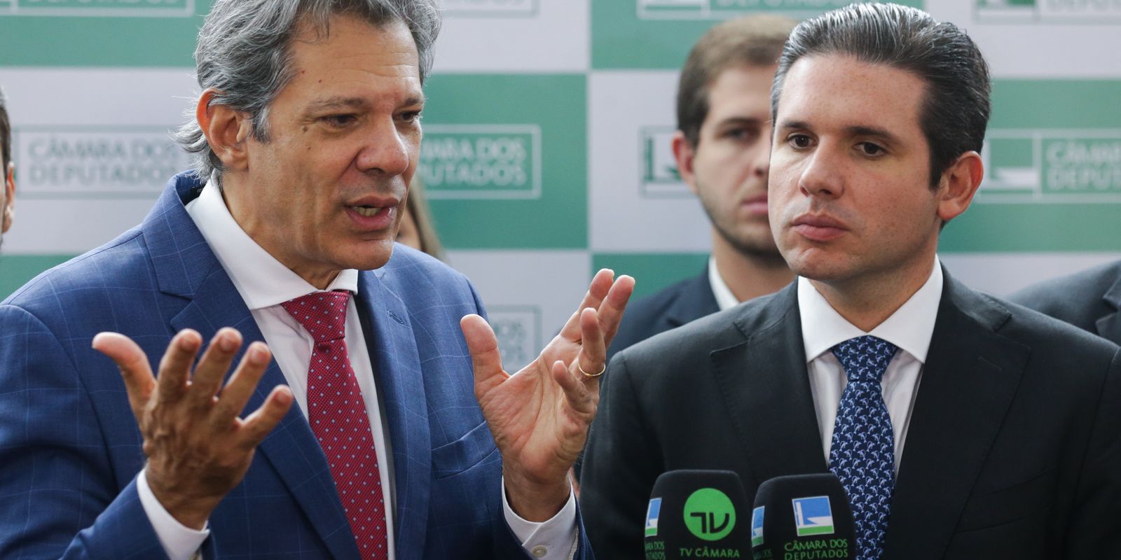 No momento, você está visualizando Equipe econômica apresentará a líderes partidários alternativas a IOF