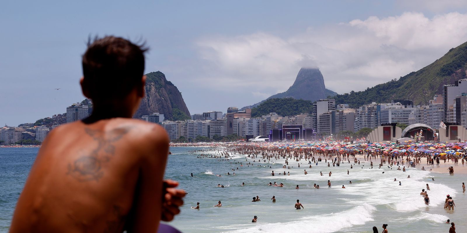 No momento, você está visualizando Brasil tem recorde de turistas estrangeiros no primeiro semestre